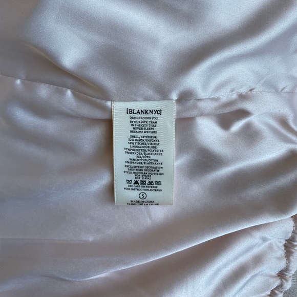 BLANK NYC EMBROIDERED PINK BOMBER JACKET. SIZE SMALL 🌸 - Picture 7 of 8